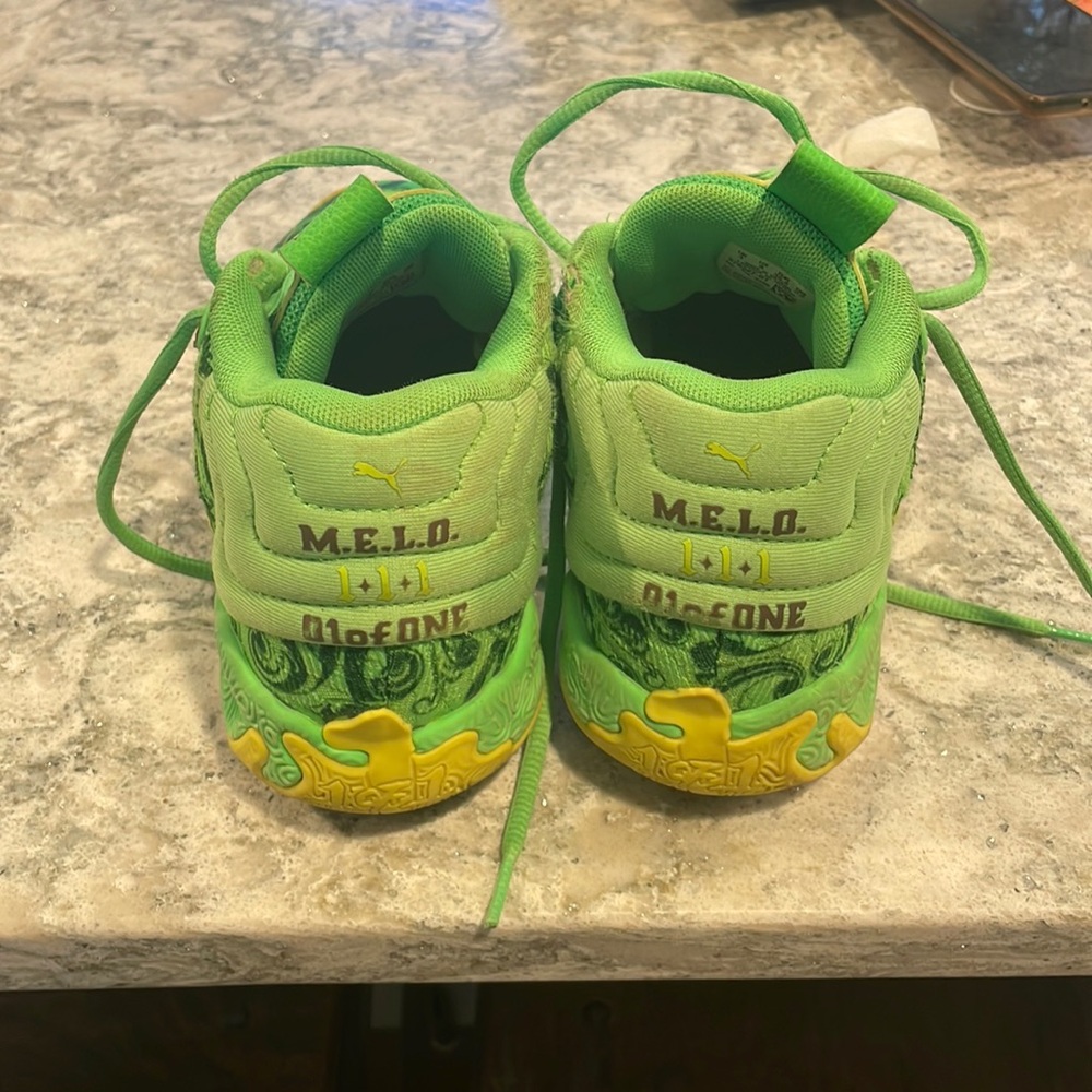 Size Y4 Grinch Puma M.E.L.O